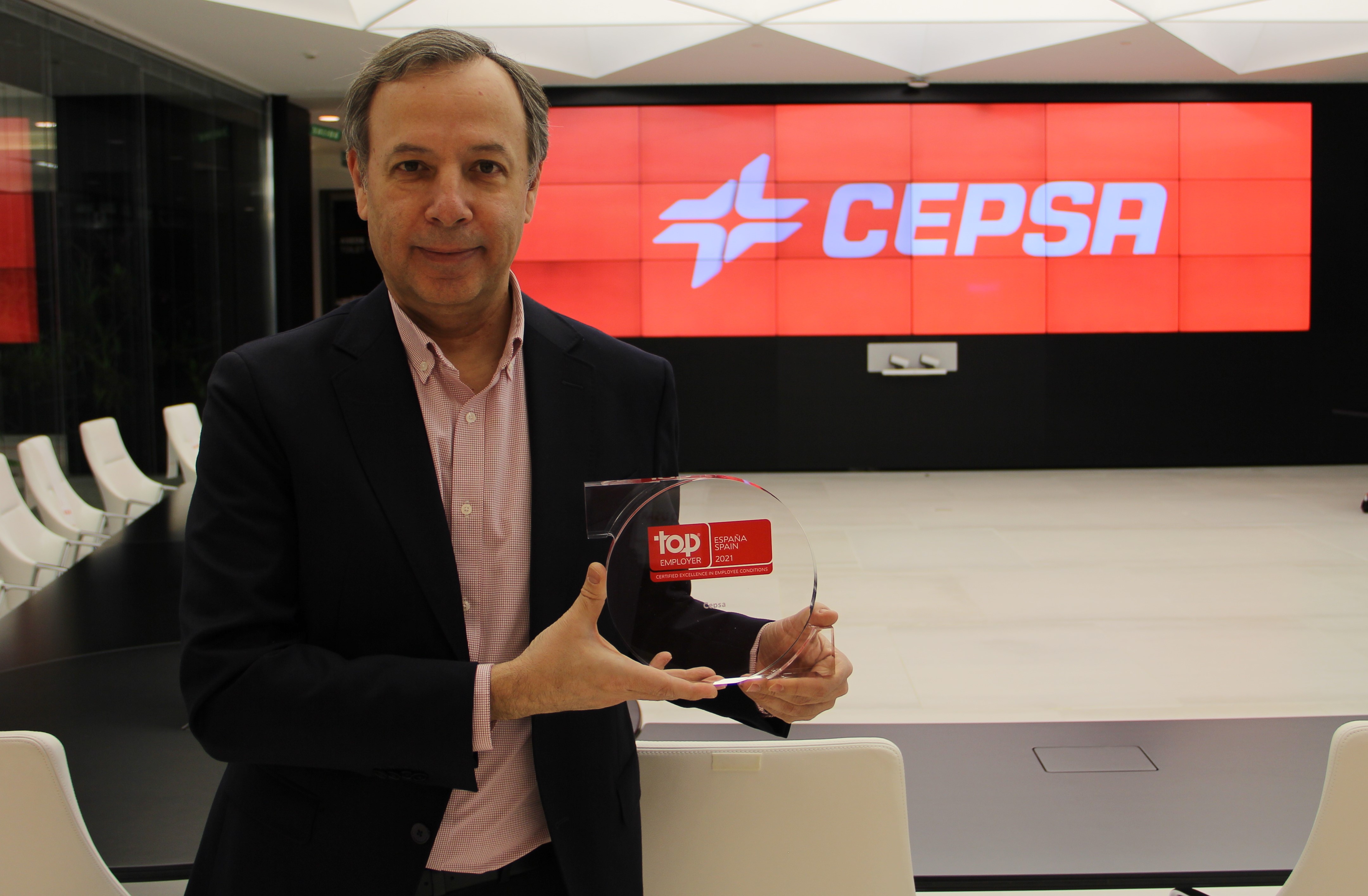 Cepsa awarded the 2020 Top Employer certificate